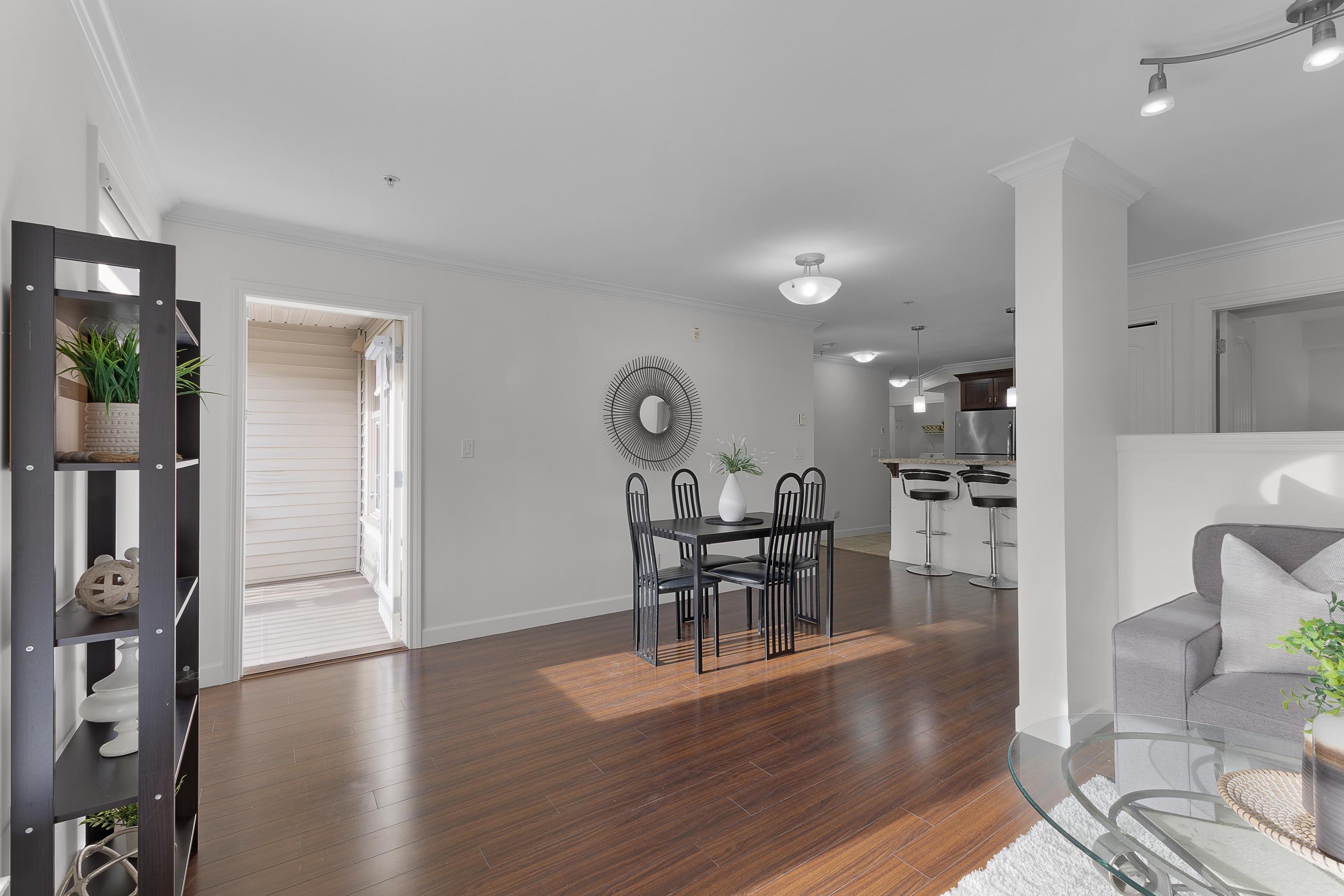 202-8084 120a Street, Surrey, BC, V3W 1V2 photo 5