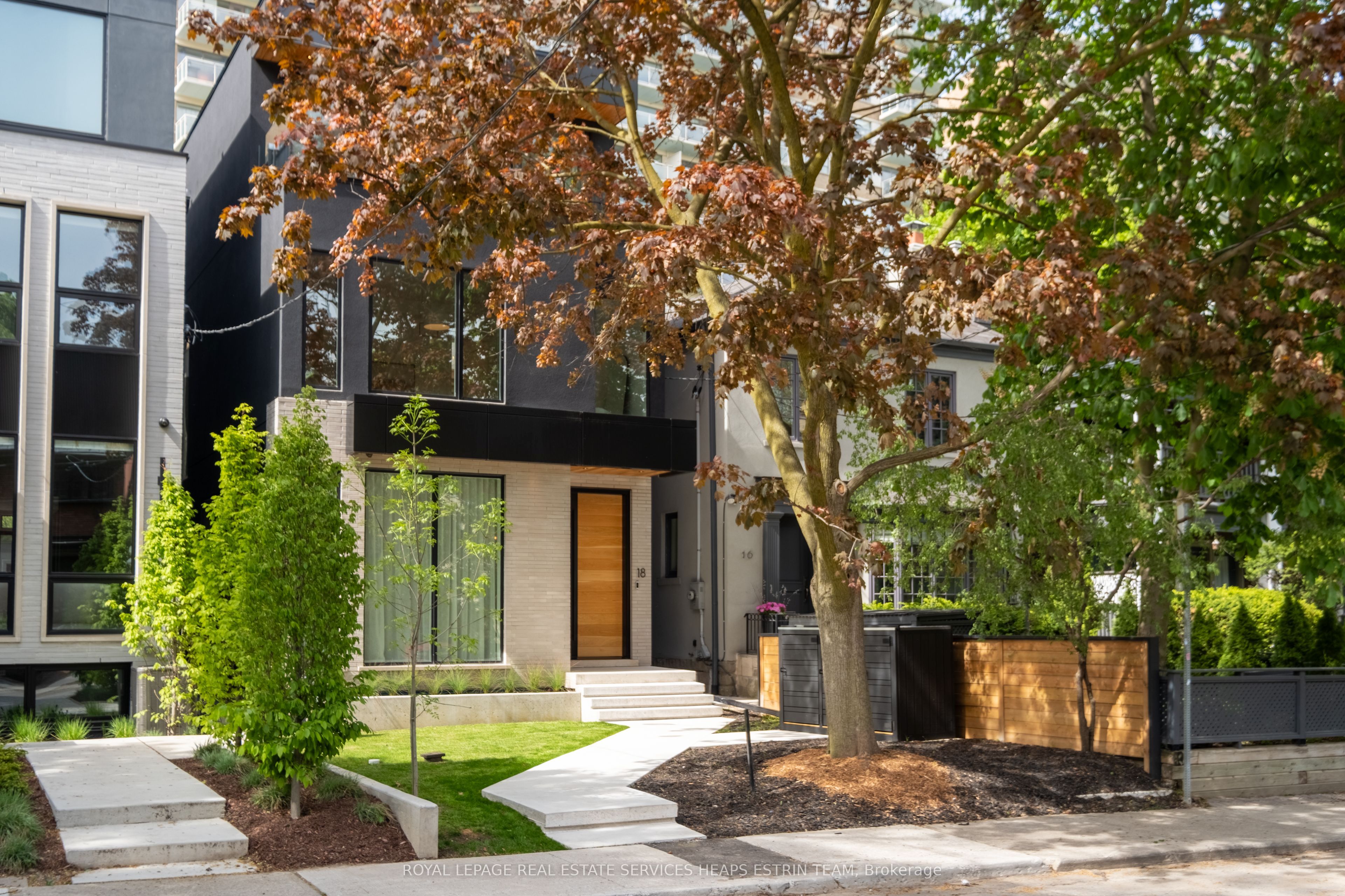 18 Gormley Avenue, Toronto, ON, M4V 1Y8