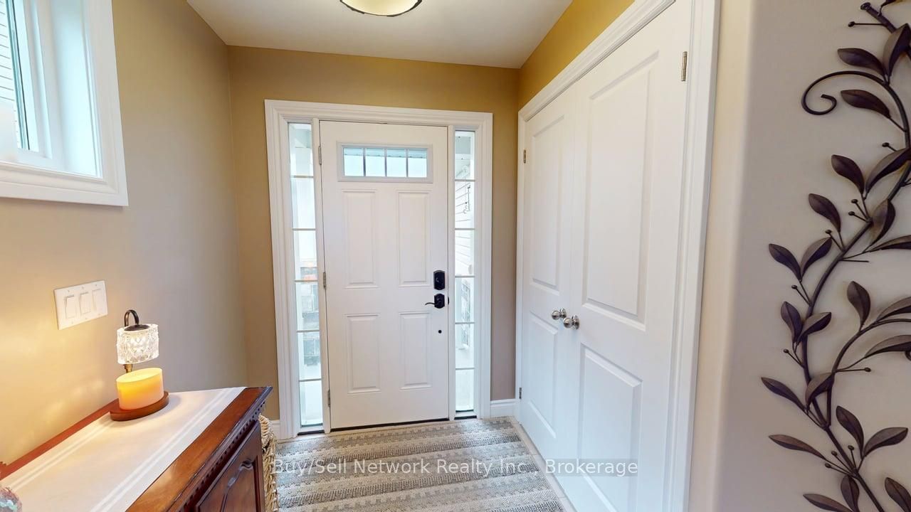 12 Summer Lane, Peterborough, ON, K9L 0G4 photo 2
