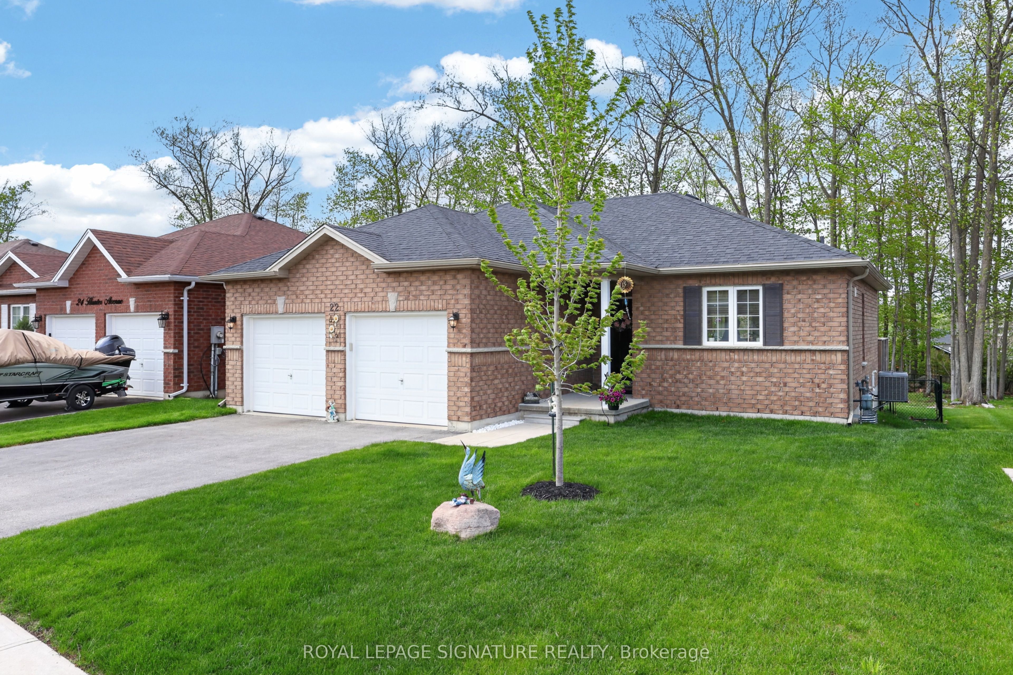 22 Hunter Avenue, Tay, ON, L0K 2A0