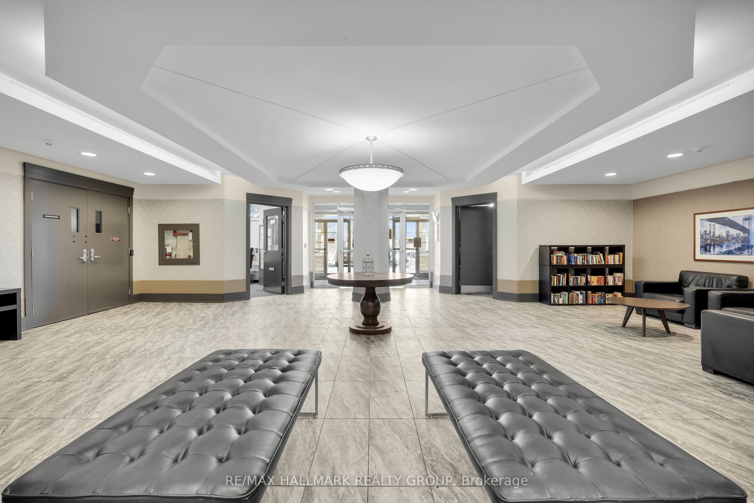 6B-310 Central Park Drive, Ottawa, ON, K2C 4G4 photo 4