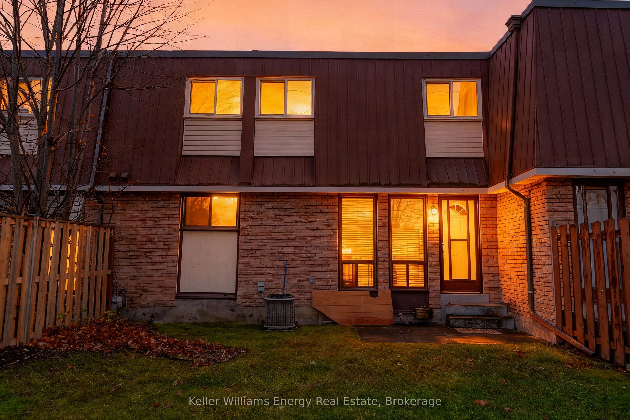 39-1333 Mary Street N, Oshawa, ON, L1G 6Z3