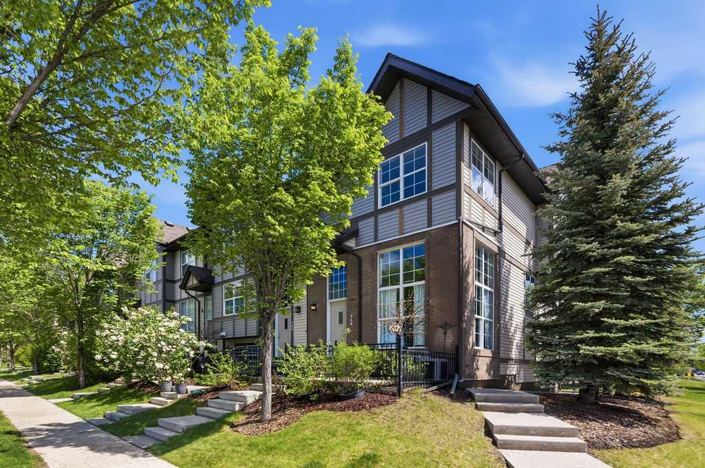 148 Cranarch Road SE, Calgary, AB, T3M0V9 photo 3