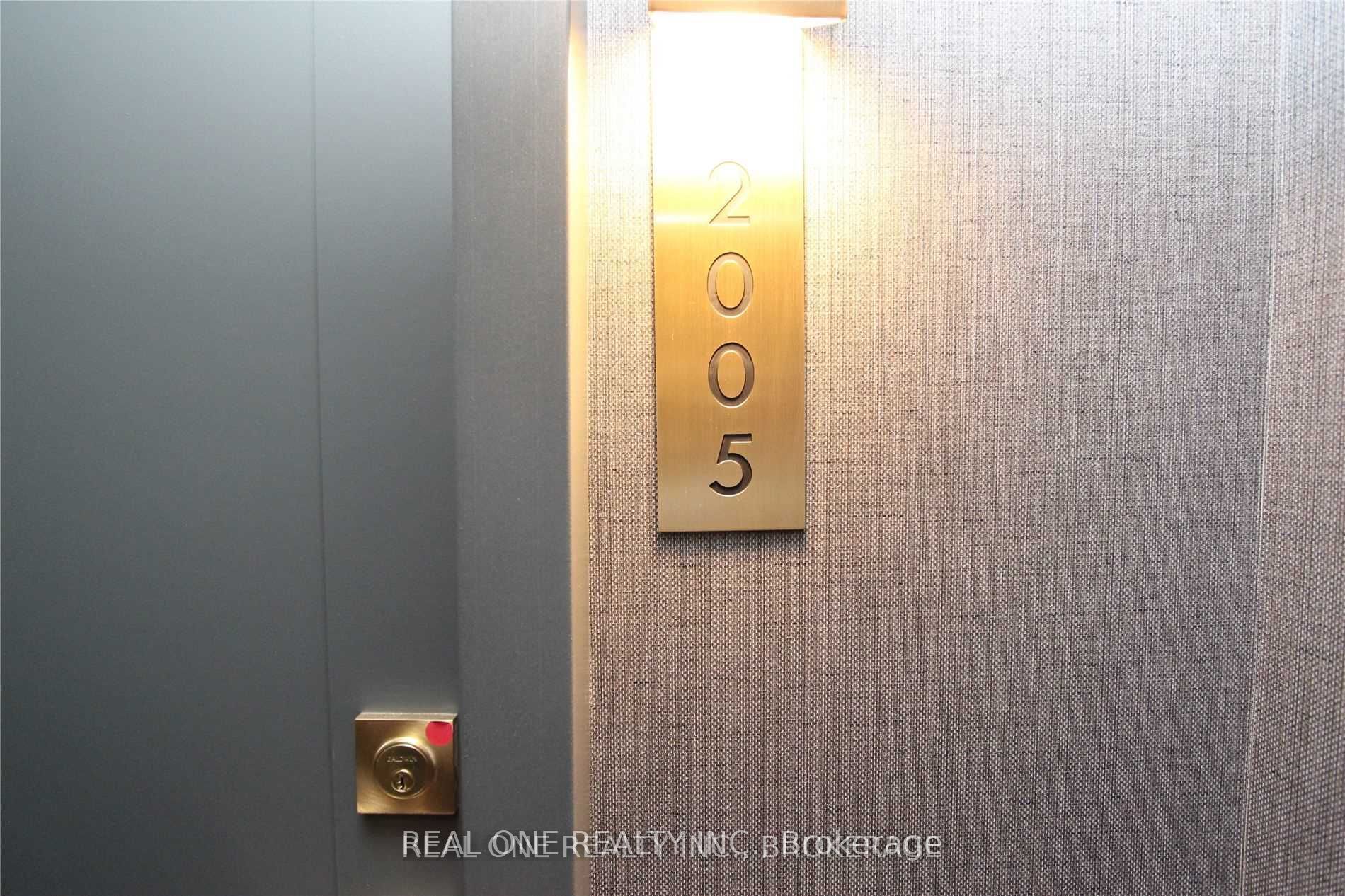 2005-50 Charles Street, Toronto, ON, M4Y 0C4