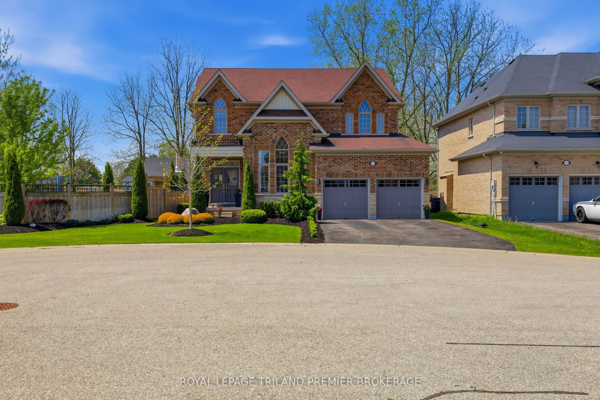 201 Dorchester Court, Woodstock, ON, N4S 7W2 photo 3