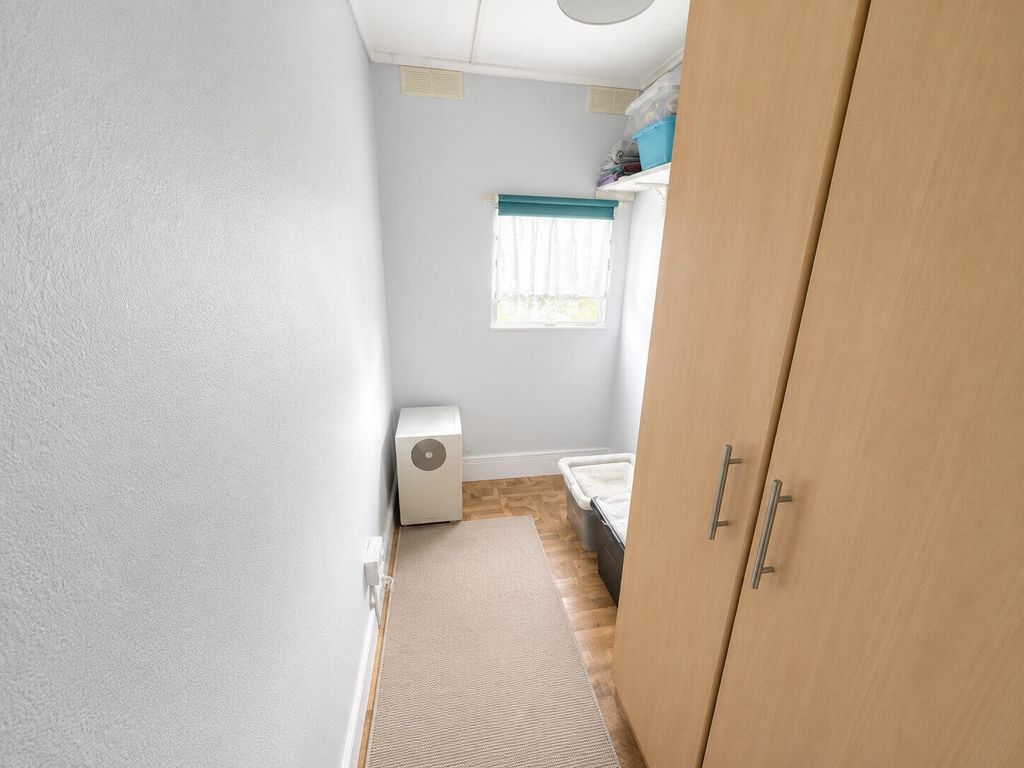 Additional image 10 of 1 bed houseboat for saleKnight Road, Rochester ME2