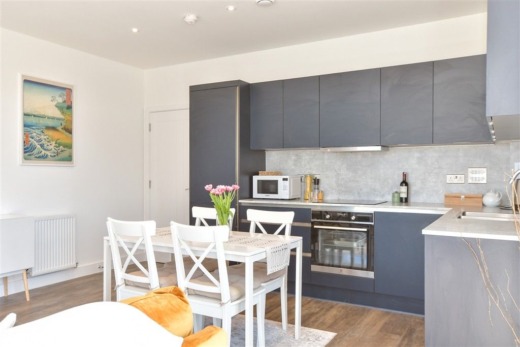 Additional image 4 of 2 bed flat for saleGlenway Road, Rochester, Kent ME1