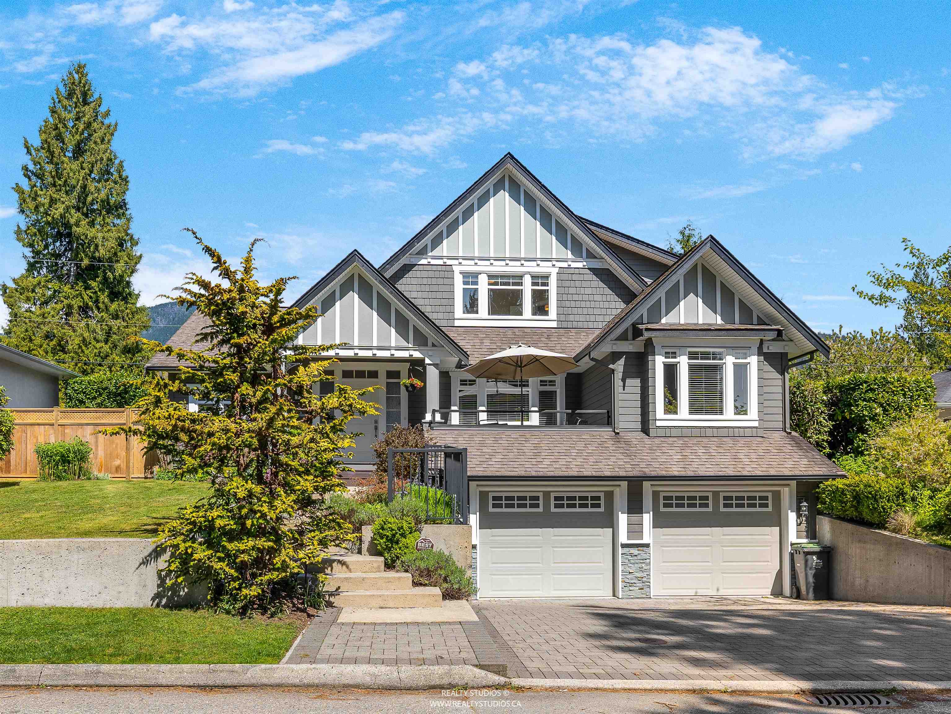 938 Beaumont Drive, North Vancouver, BC, V7R 1P4