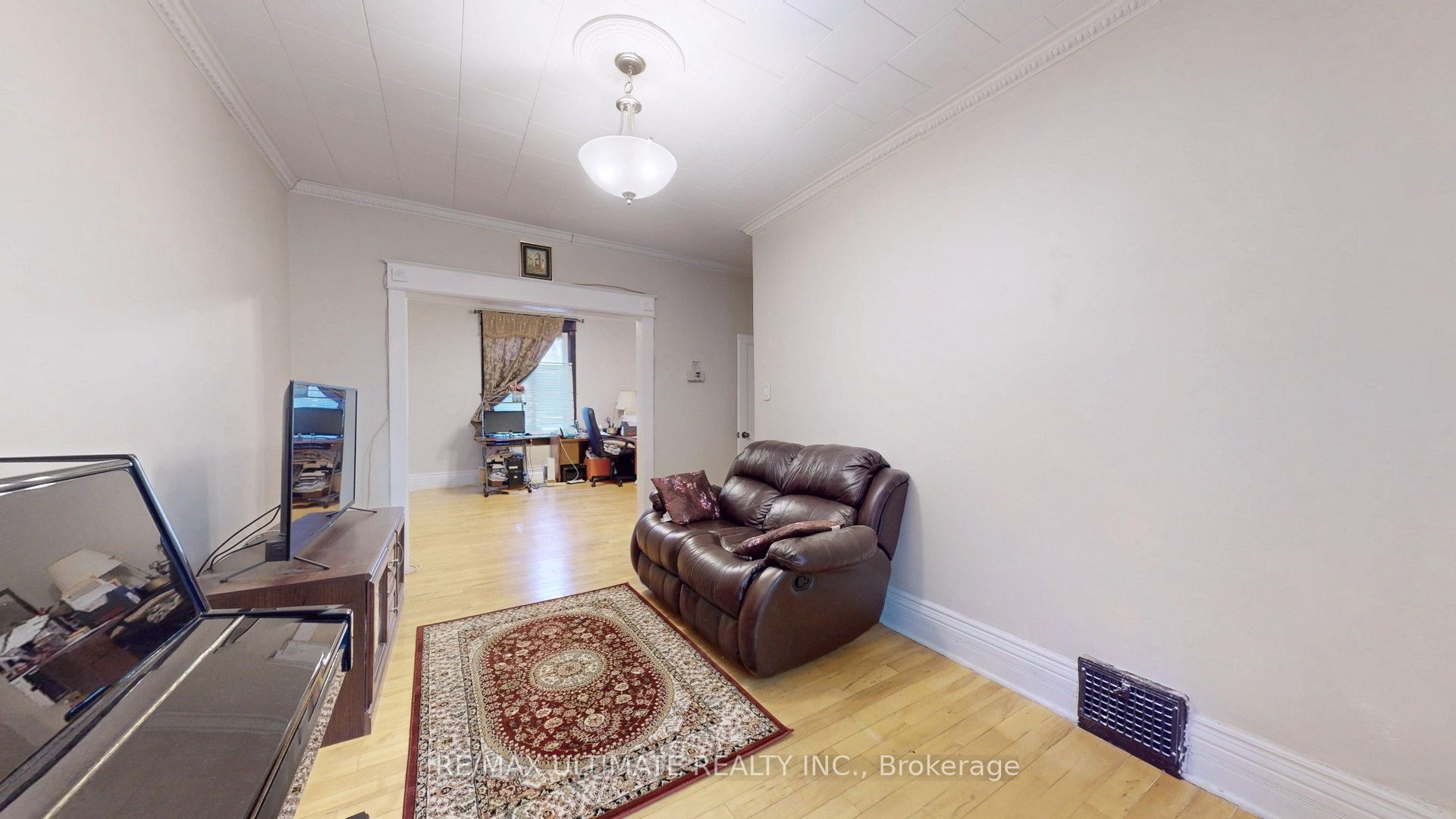 Additional image 3 of 1299 Dundas Street E, Toronto, ON, M4M 1S5