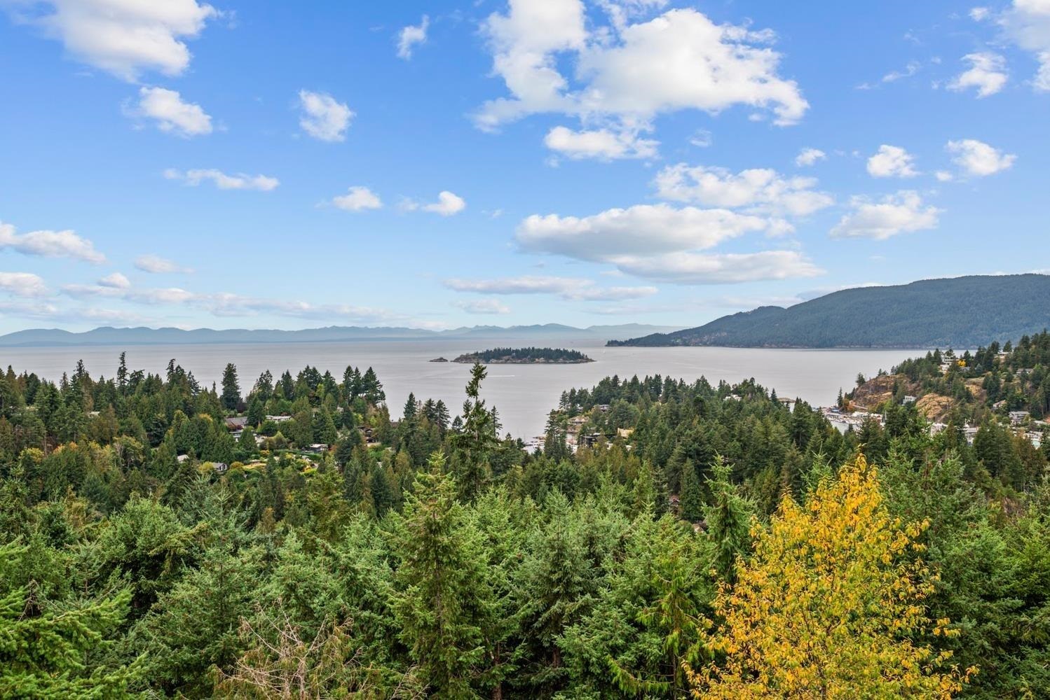 5532 Westhaven Road, West Vancouver, BC, V7W 3E9