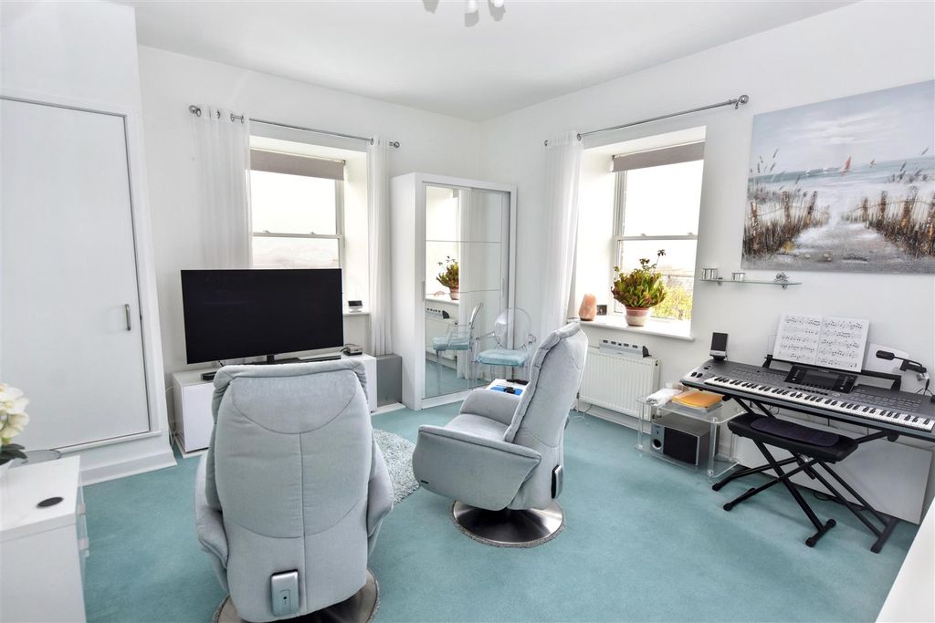 Additional image 4 of 2 bed flat for saleGweal Pawl, Redruth TR15
