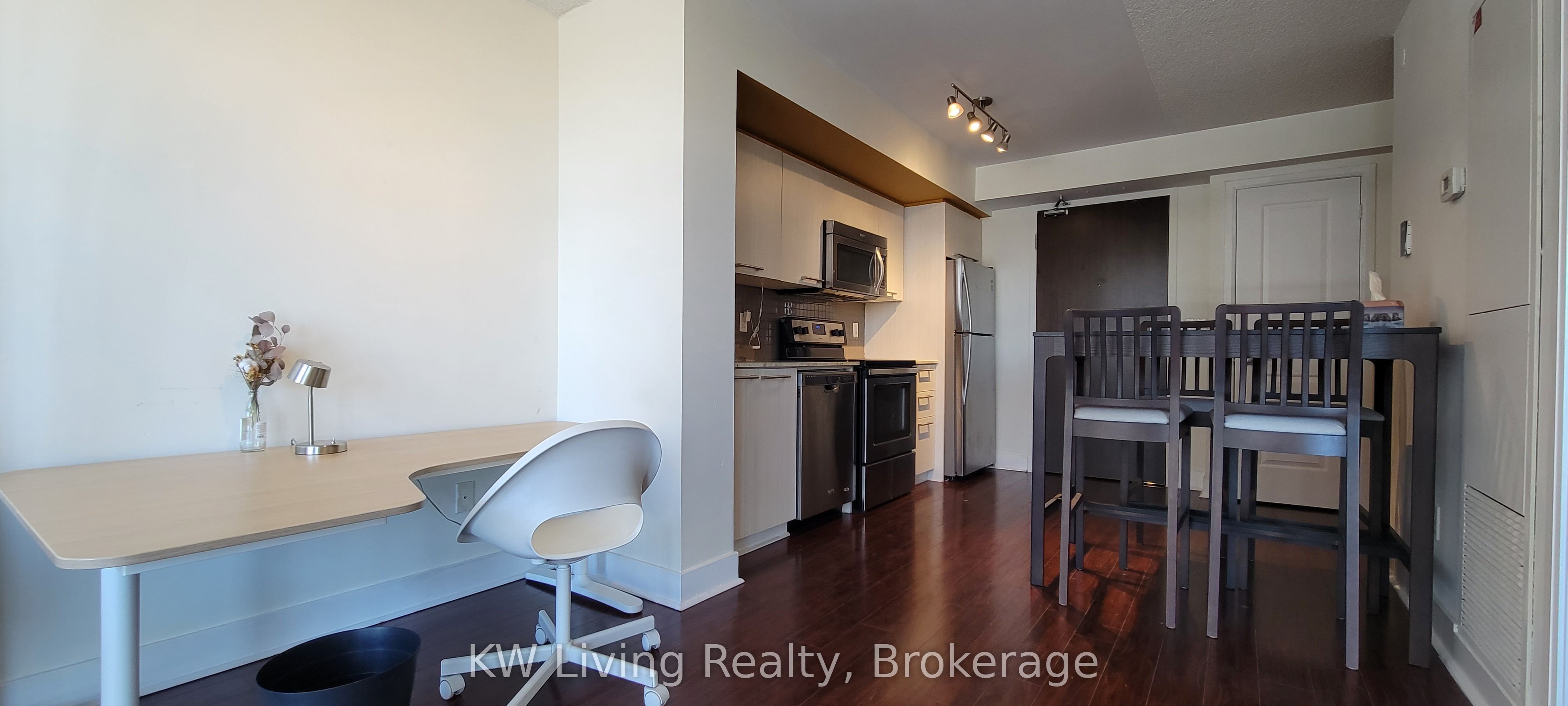 501-88 Sheppard Avenue E, Toronto, ON, M2N 6Y2 photo 4