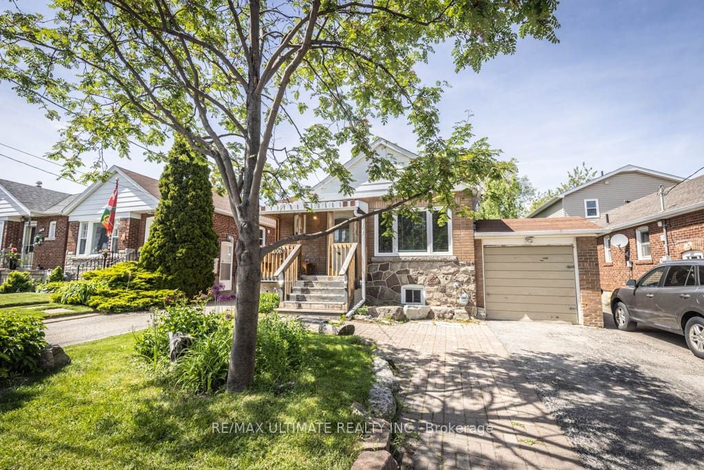 1006 Castlefield Avenue, Toronto, ON, M6B 1E3