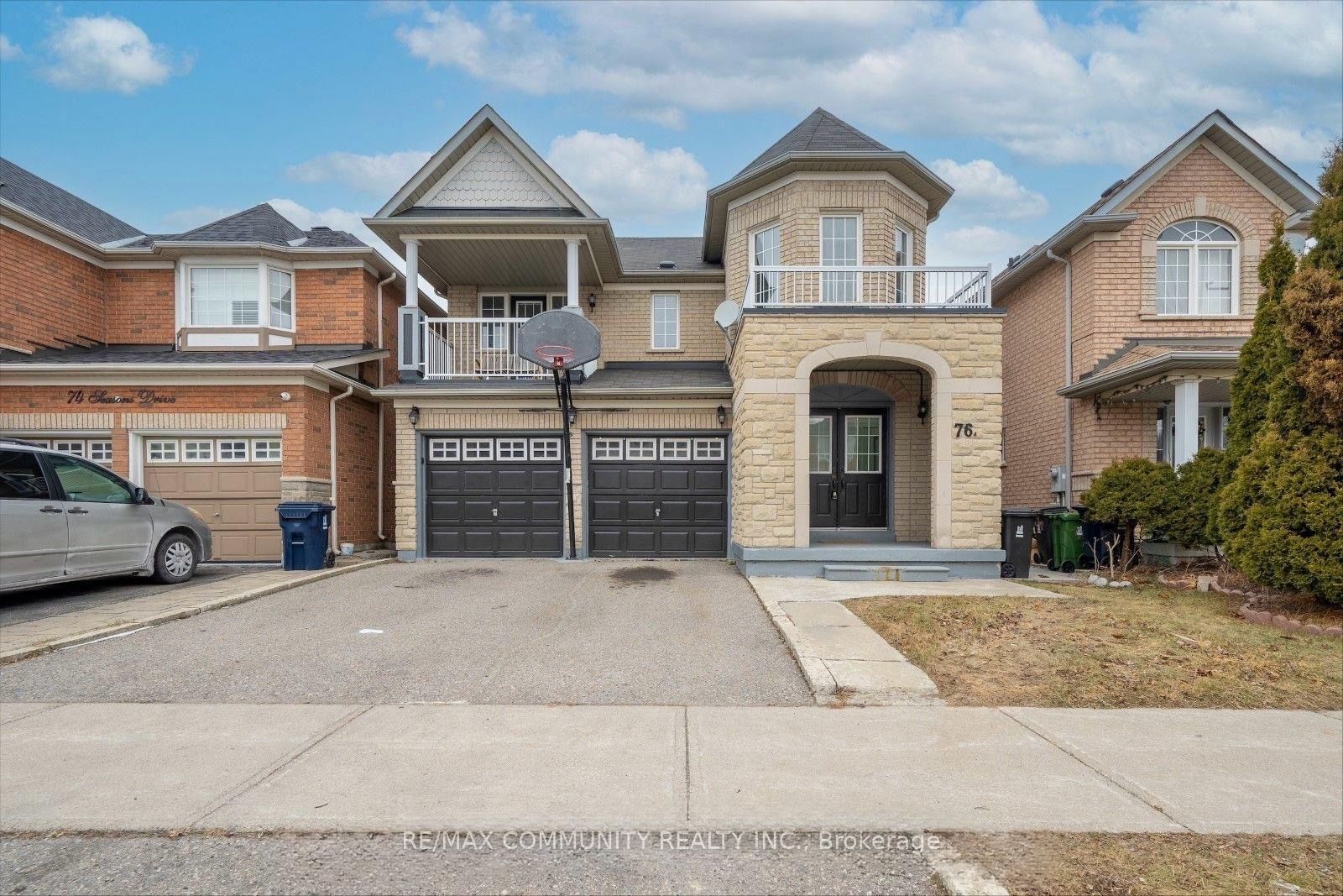 76 Seasons Drive, Toronto, ON, M1X 1X9