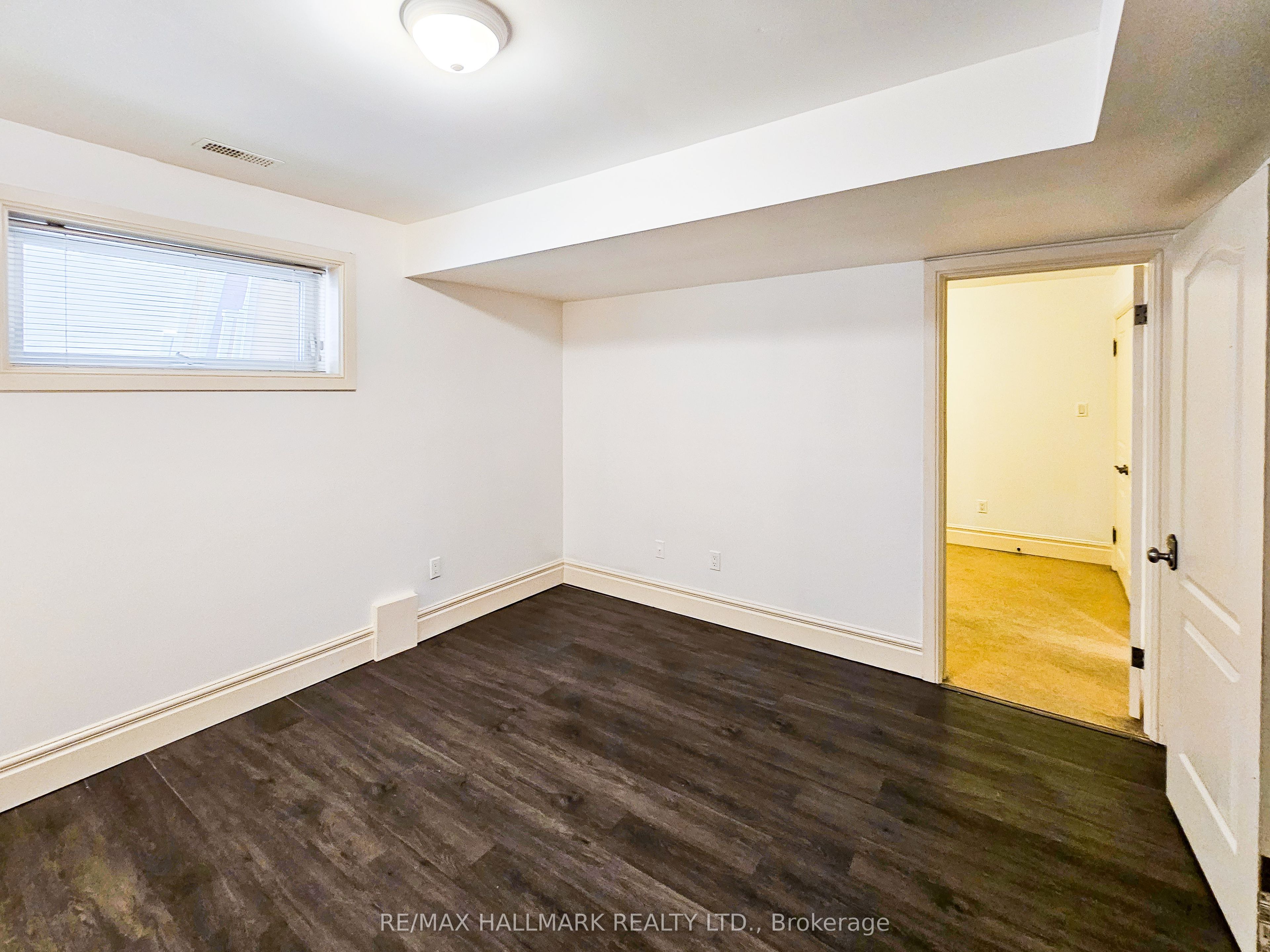Basement 2-22 Roberta Drive, Toronto, ON, M6A 2J5 photo 2