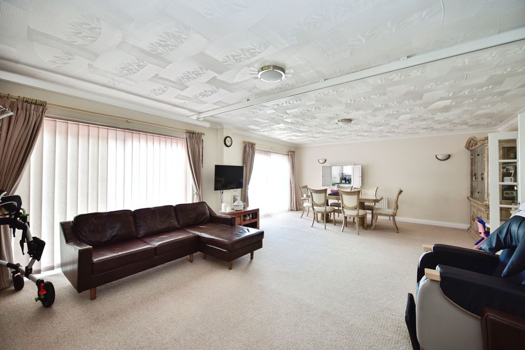 Additional image 8 of 4 bed detached bungalow for saleHigham Road, Rochester ME3