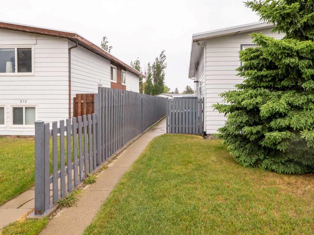 3-269 Laval Boulevard W, Lethbridge, AB, T1K 4E2 photo 2