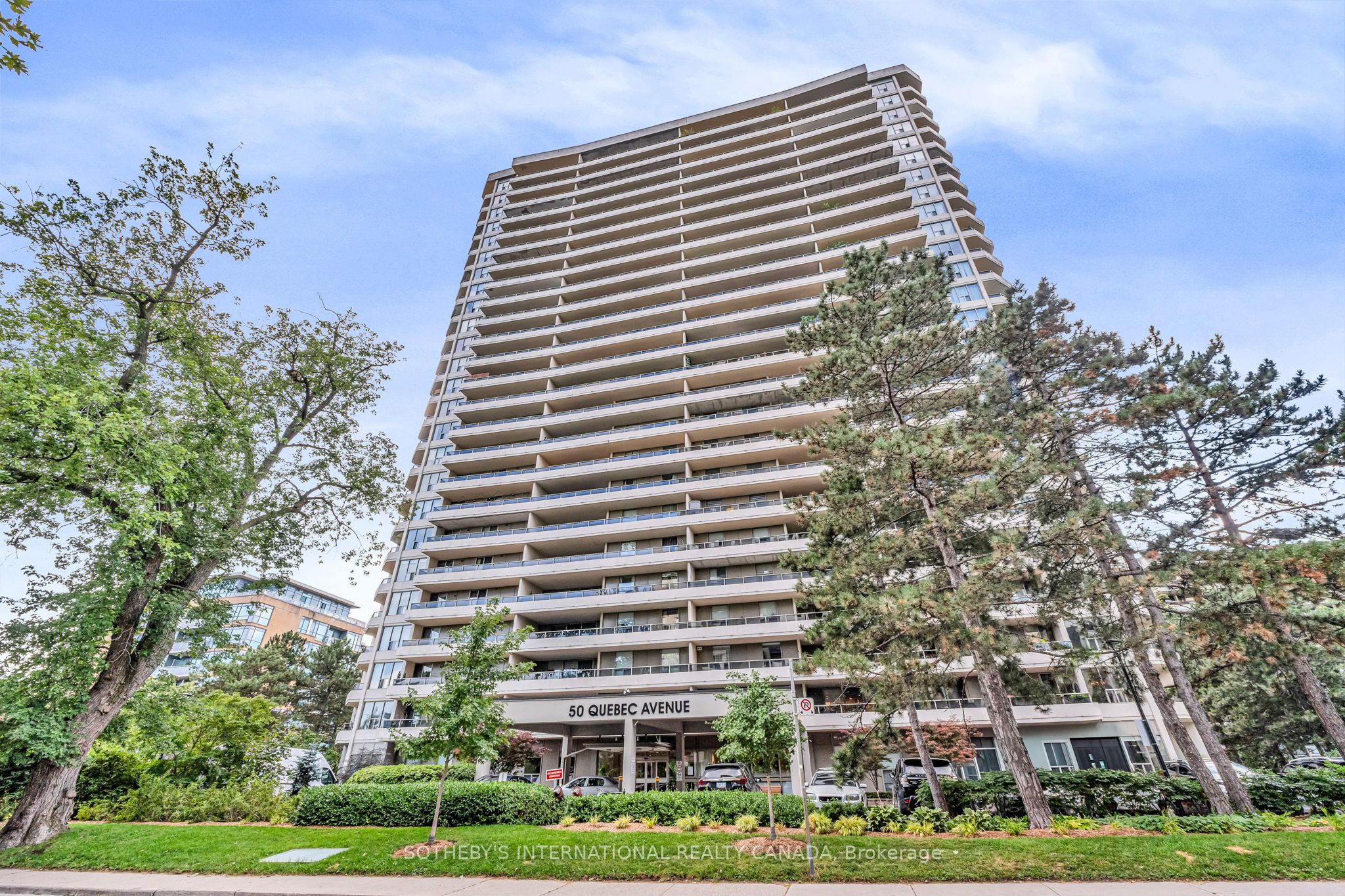 904-50 Quebec Avenue, Toronto, ON, M6P 4B4