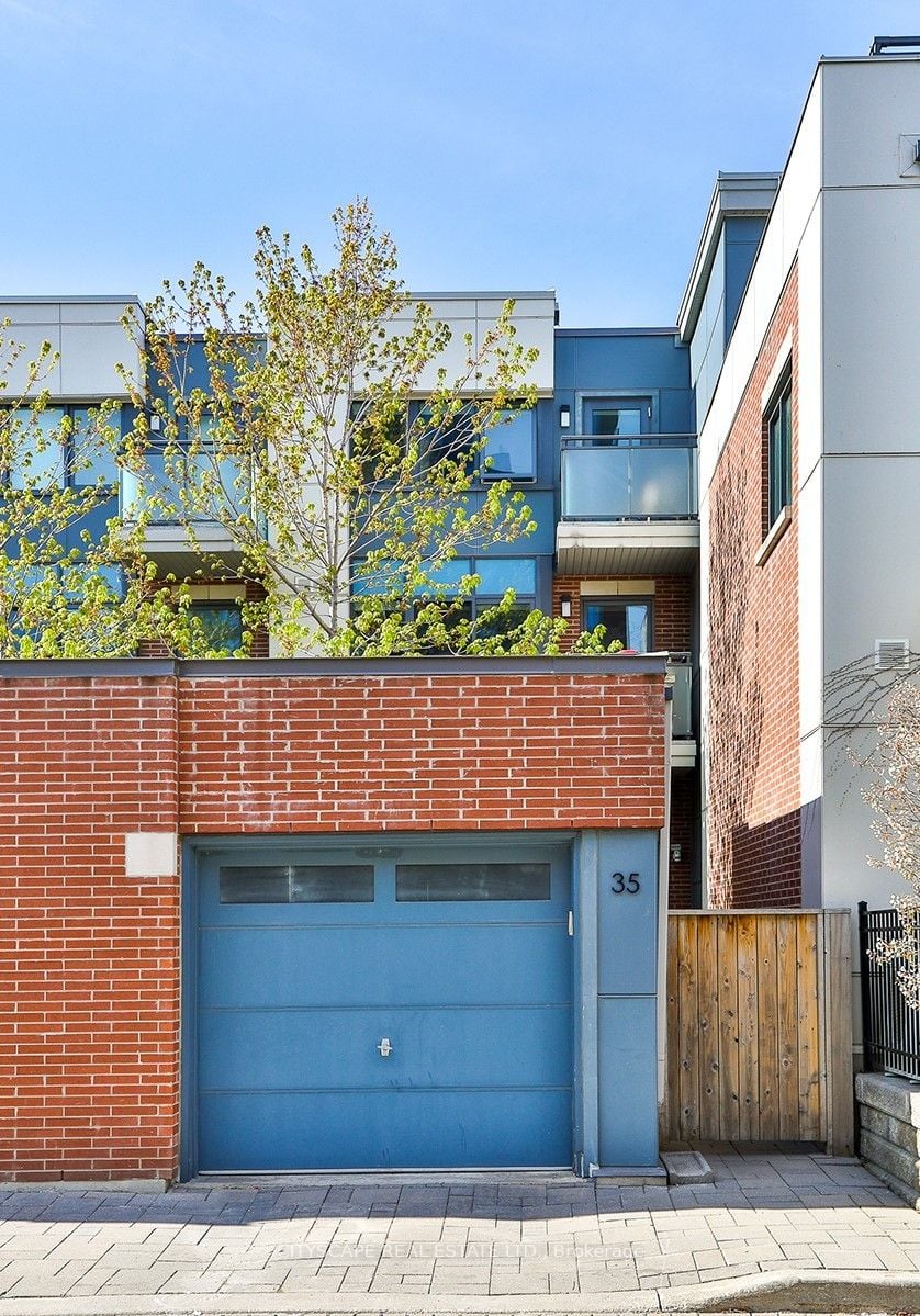 35 Oak Street, Toronto, ON, M5A 0A2 photo 4