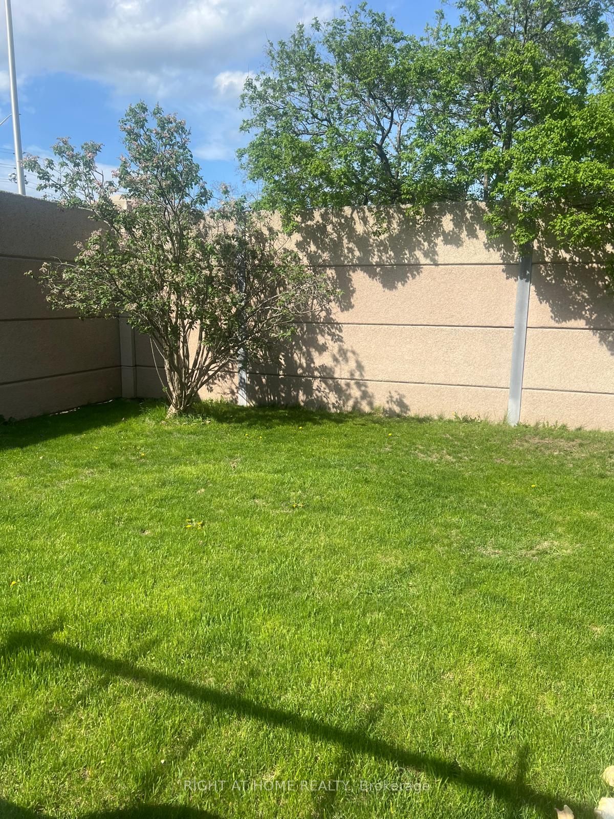 1 Kincardine Drive, Ottawa, ON, K2V 1B4 photo 2