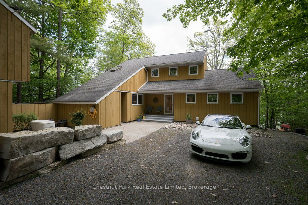 347 Prinyers Cove Crescent, Prince Edward County, ON, K0K 2T0