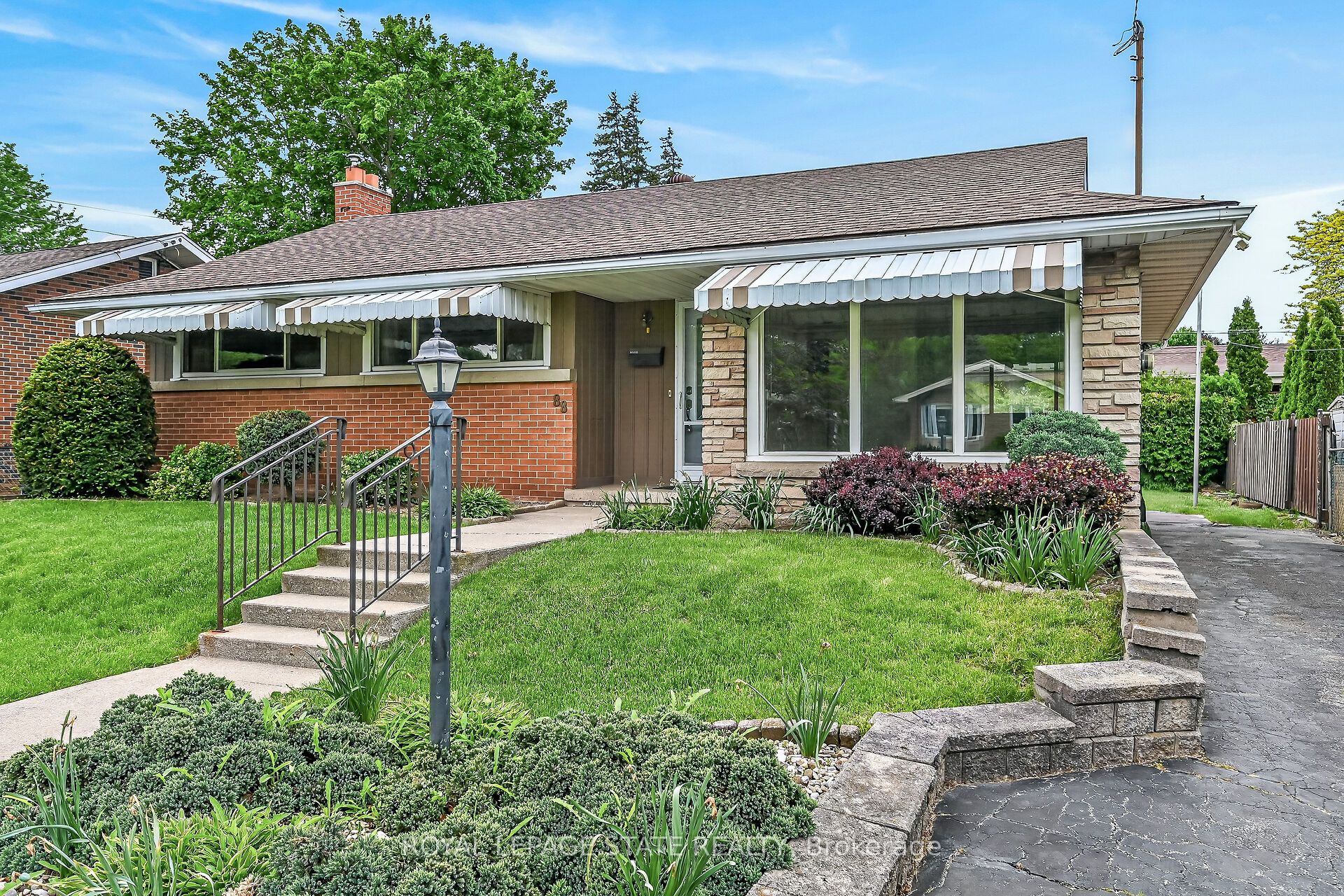 88 West 33rd Street, Hamilton, ON, L9C 5J1 photo 3