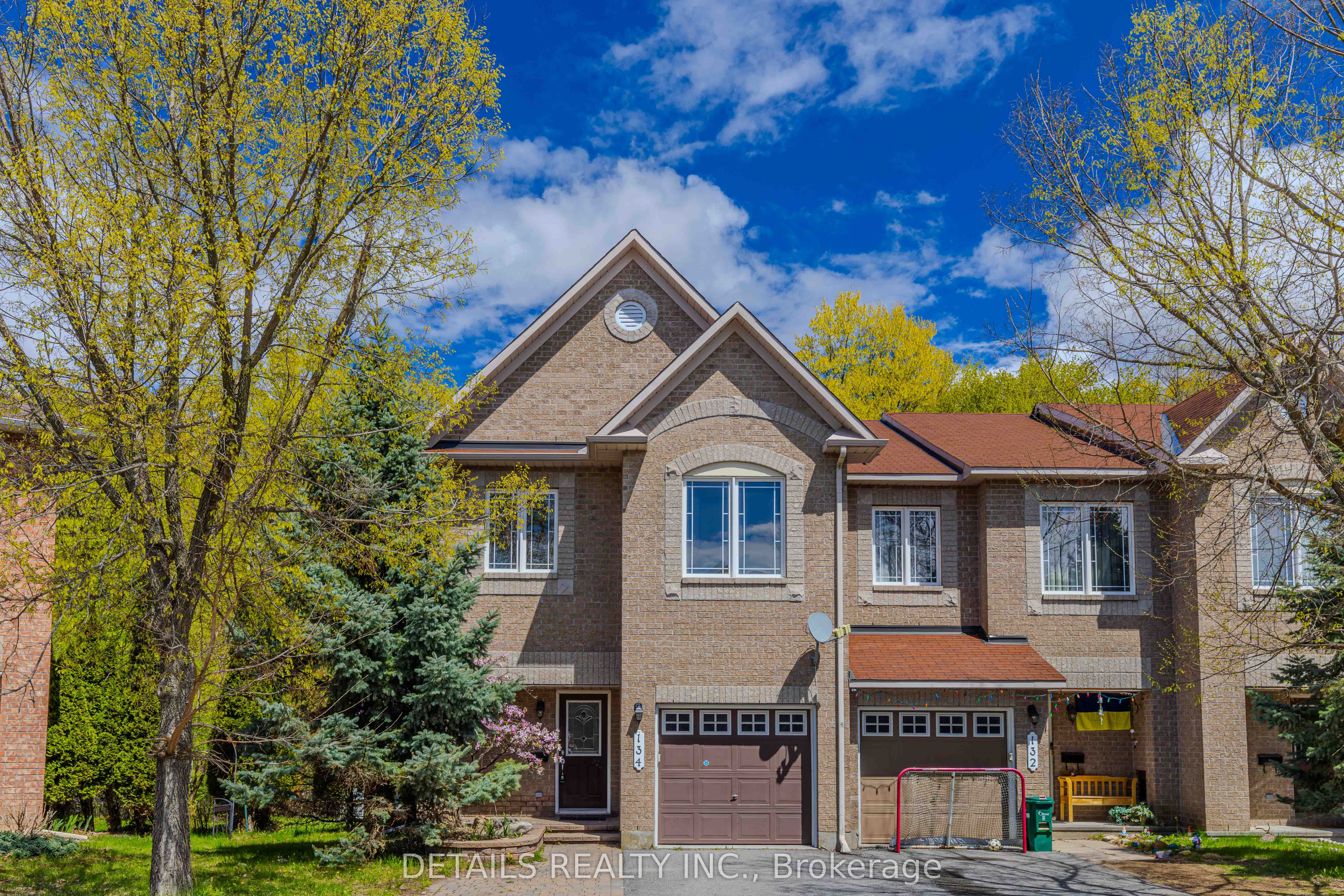 134 Tacom Circle, Ottawa, ON, K2G 4R1