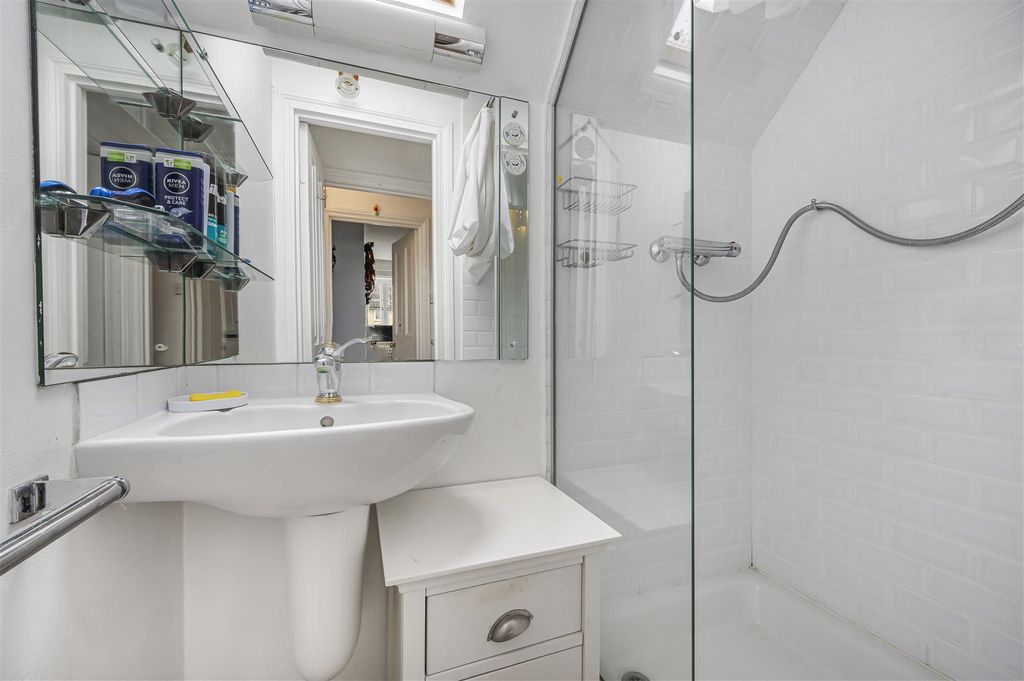 Additional image 25 of 5 bed semi-detached house for saleAlexandra Road, Reading RG1