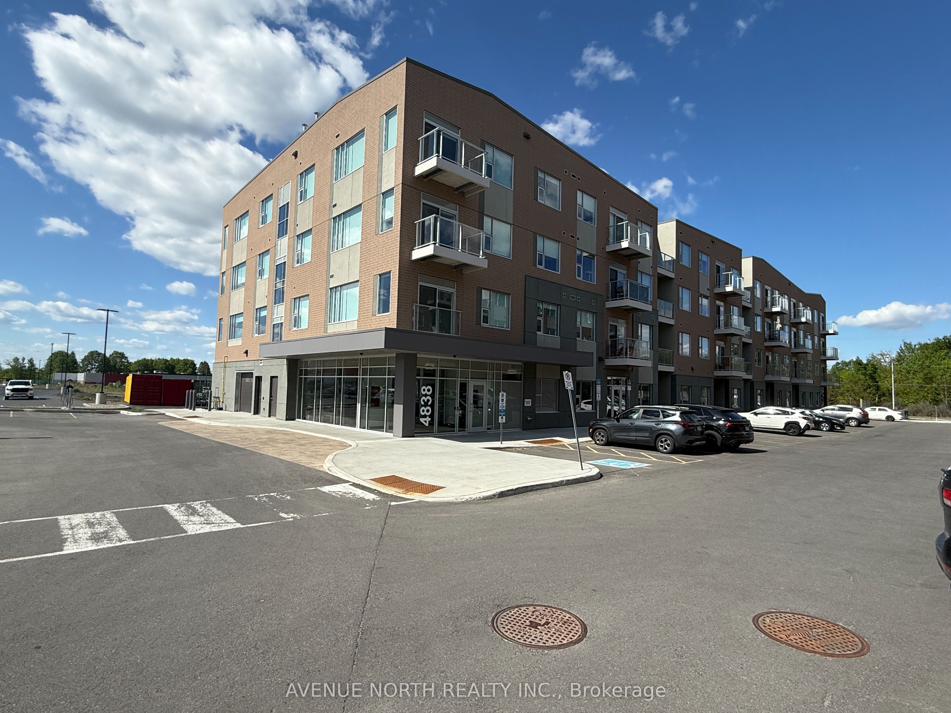 A211-4838 Bank Street, Ottawa, ON, K1X 0N1