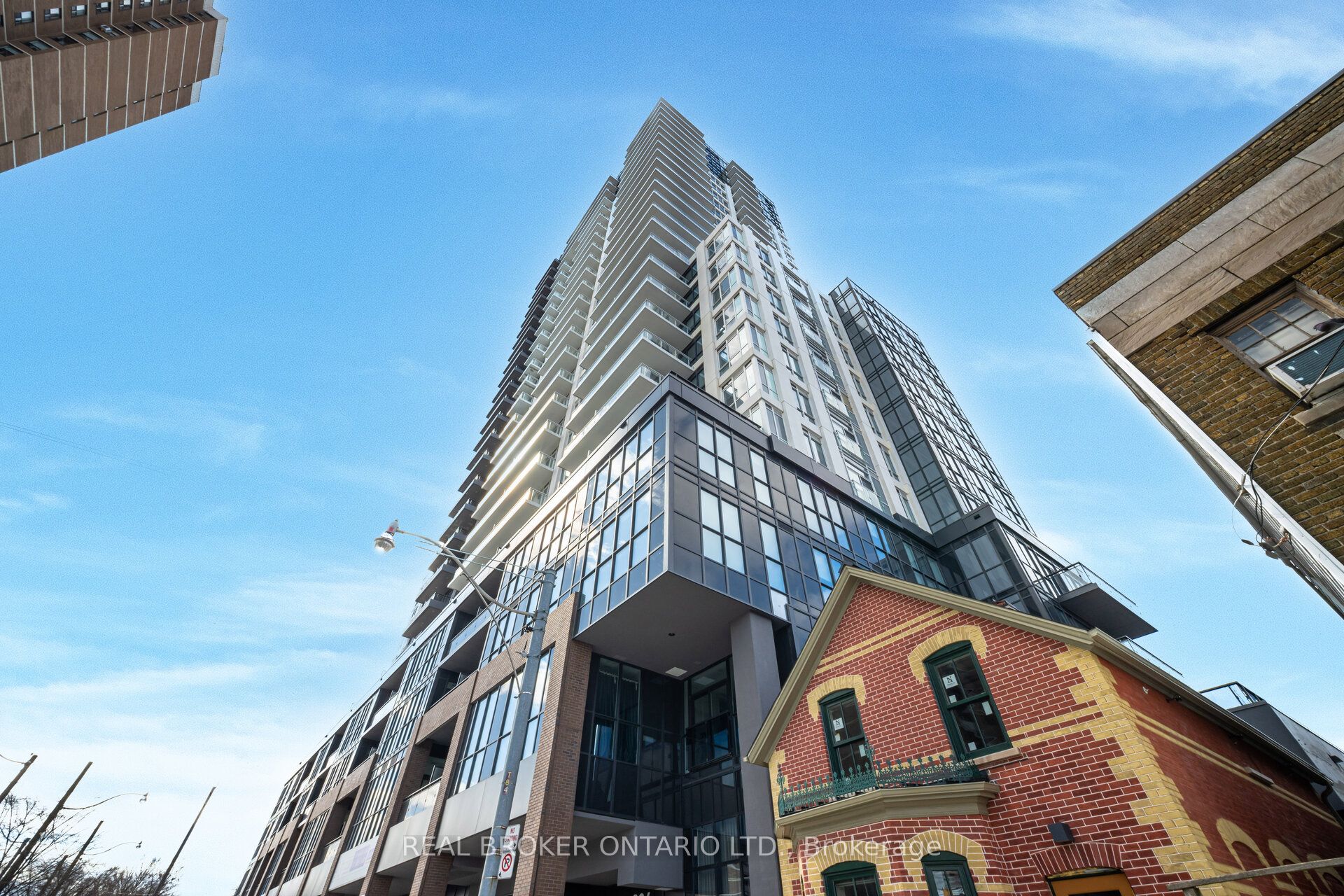 2602-286 Main Street, Toronto, ON, M4C 4X4
