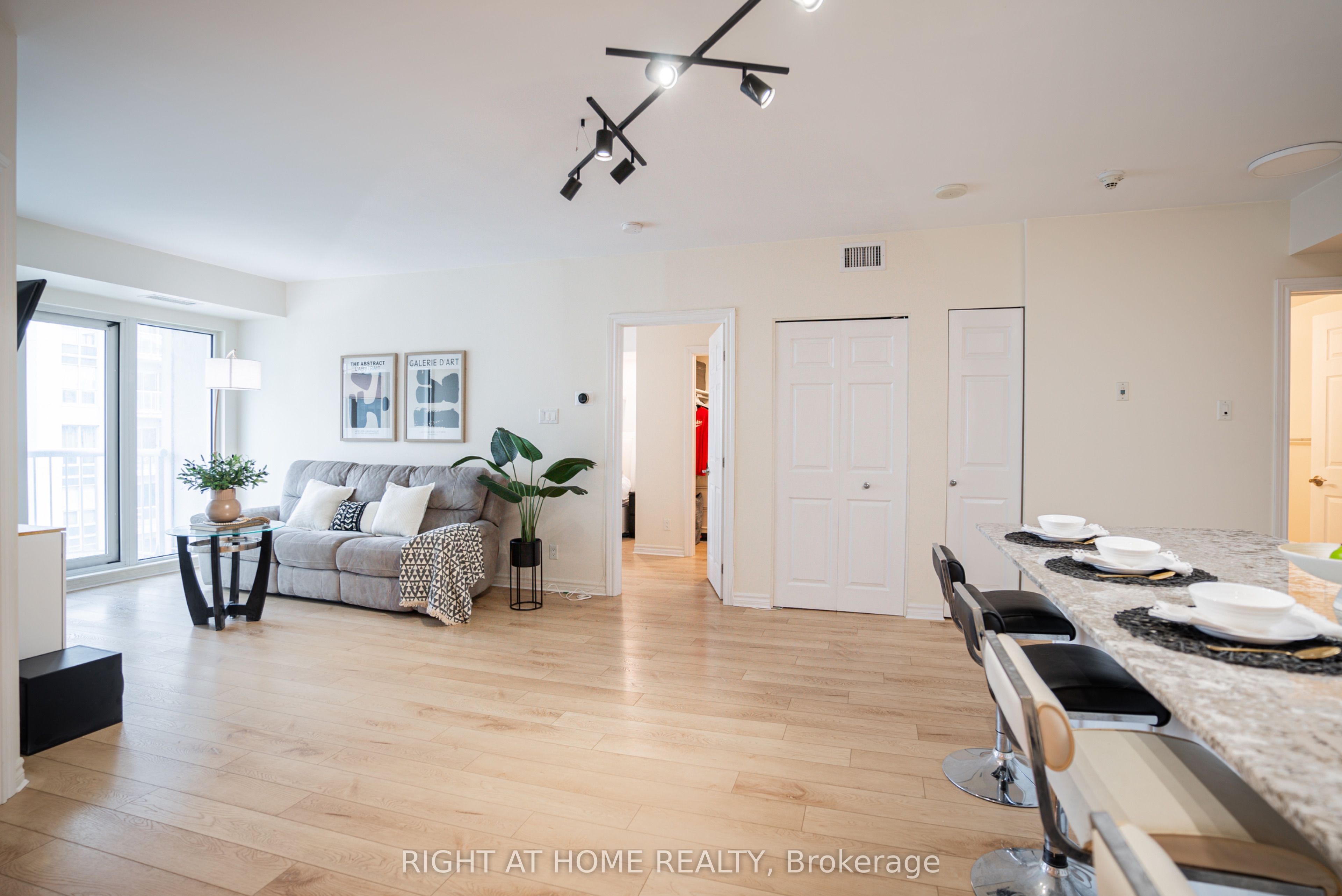 Additional image 5 of 1805-234 Rideau Street, Ottawa, ON, K1V 0A9