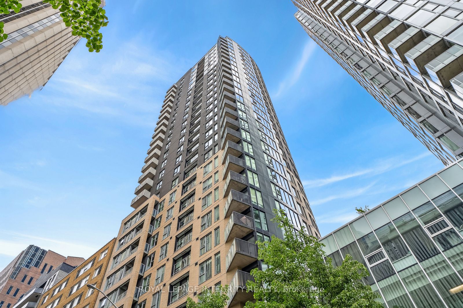 2102-40 Nepean Street, Ottawa, ON, K2P 0X5