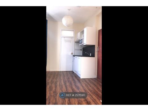 Harrow Road, London W10, Studio to rent