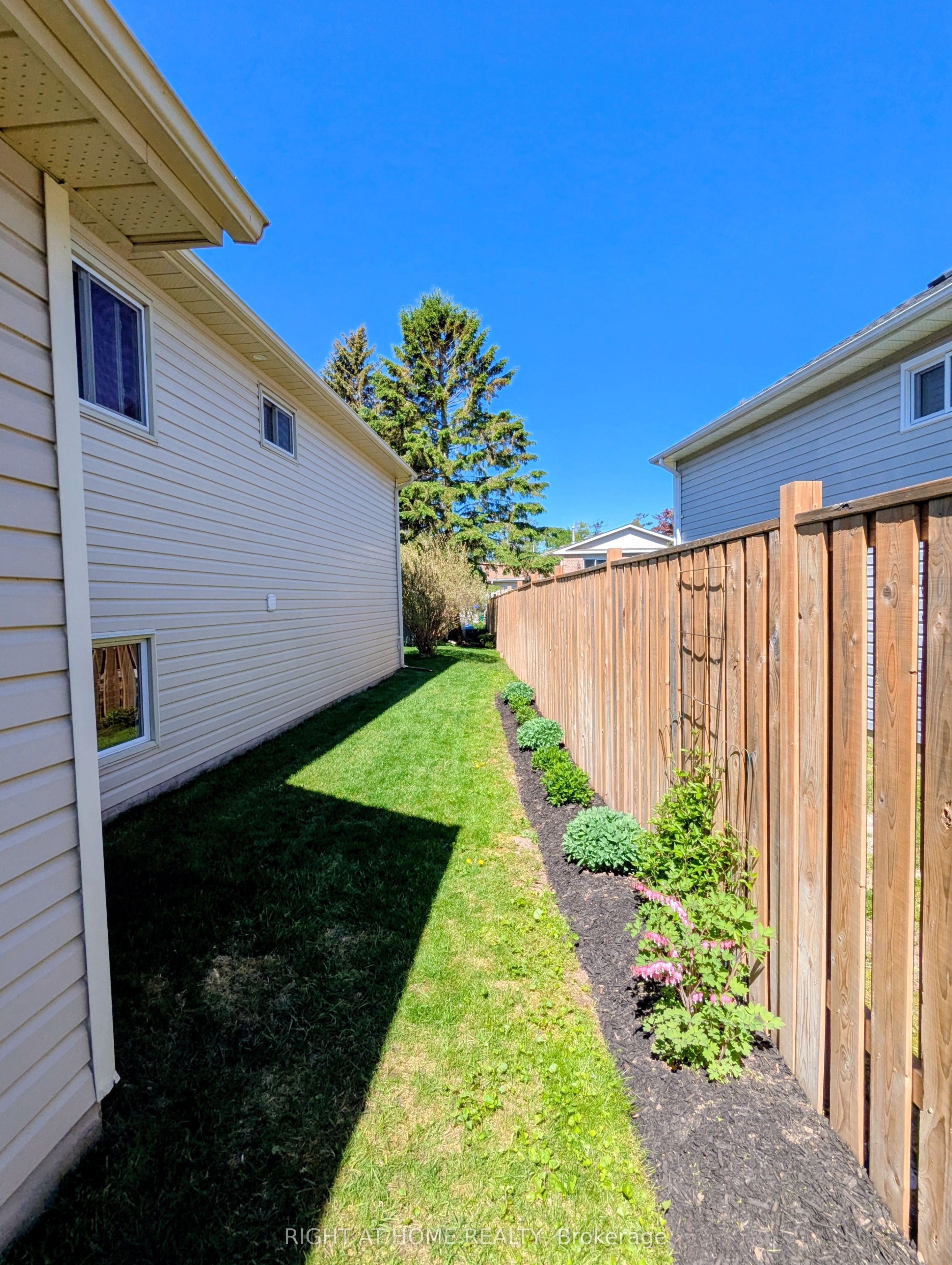 Additional image 5 of 22 Donald Crescent, Wasaga Beach, ON, L9Z 1E1