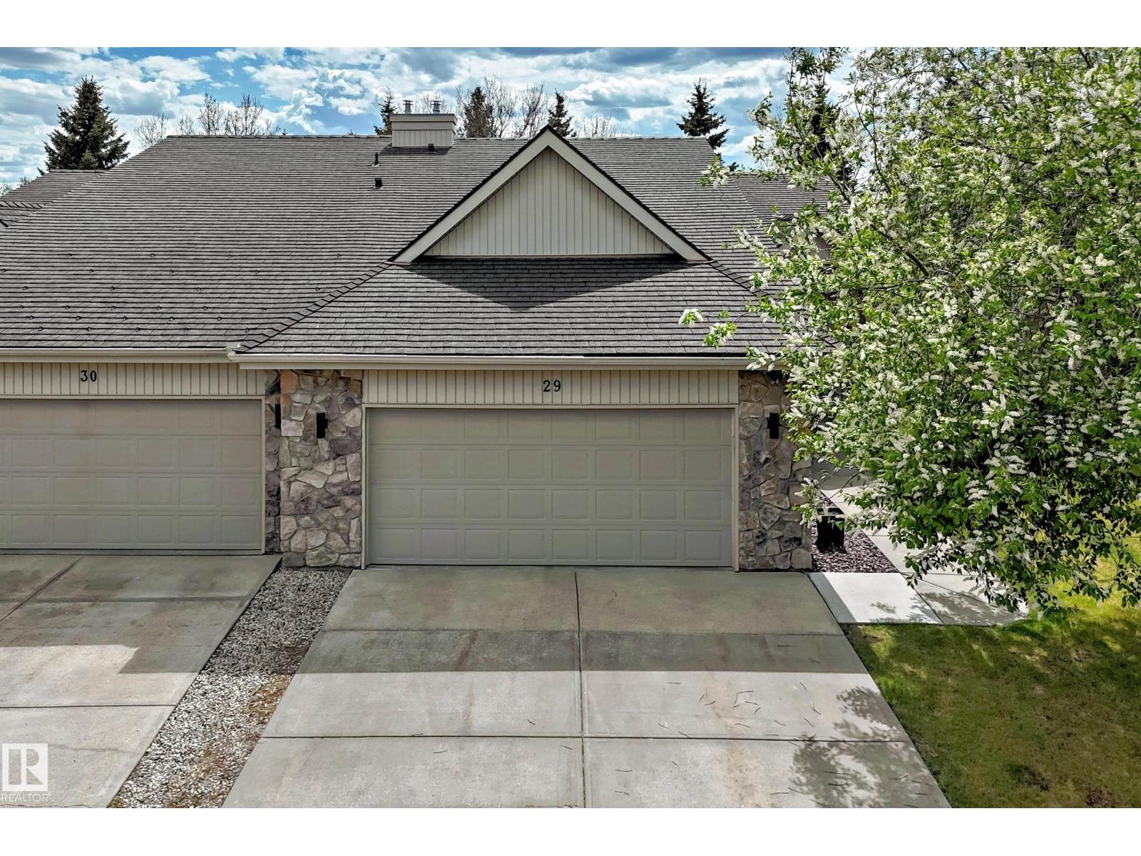 29-929 Picard Drive NW, Edmonton, AB, T5T6J7