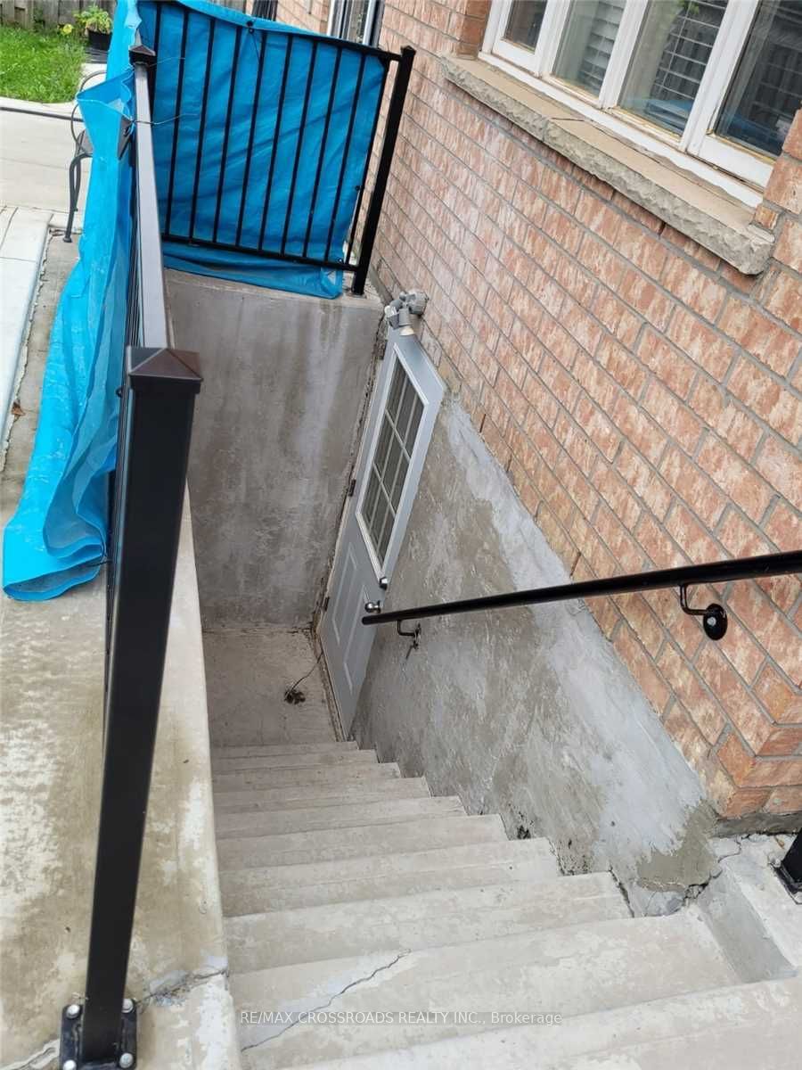 673 Bristol Road W, Mississauga, ON, L5R 3S3