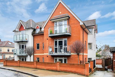 Supra House, Roding Avenue, Woodford Green IG8