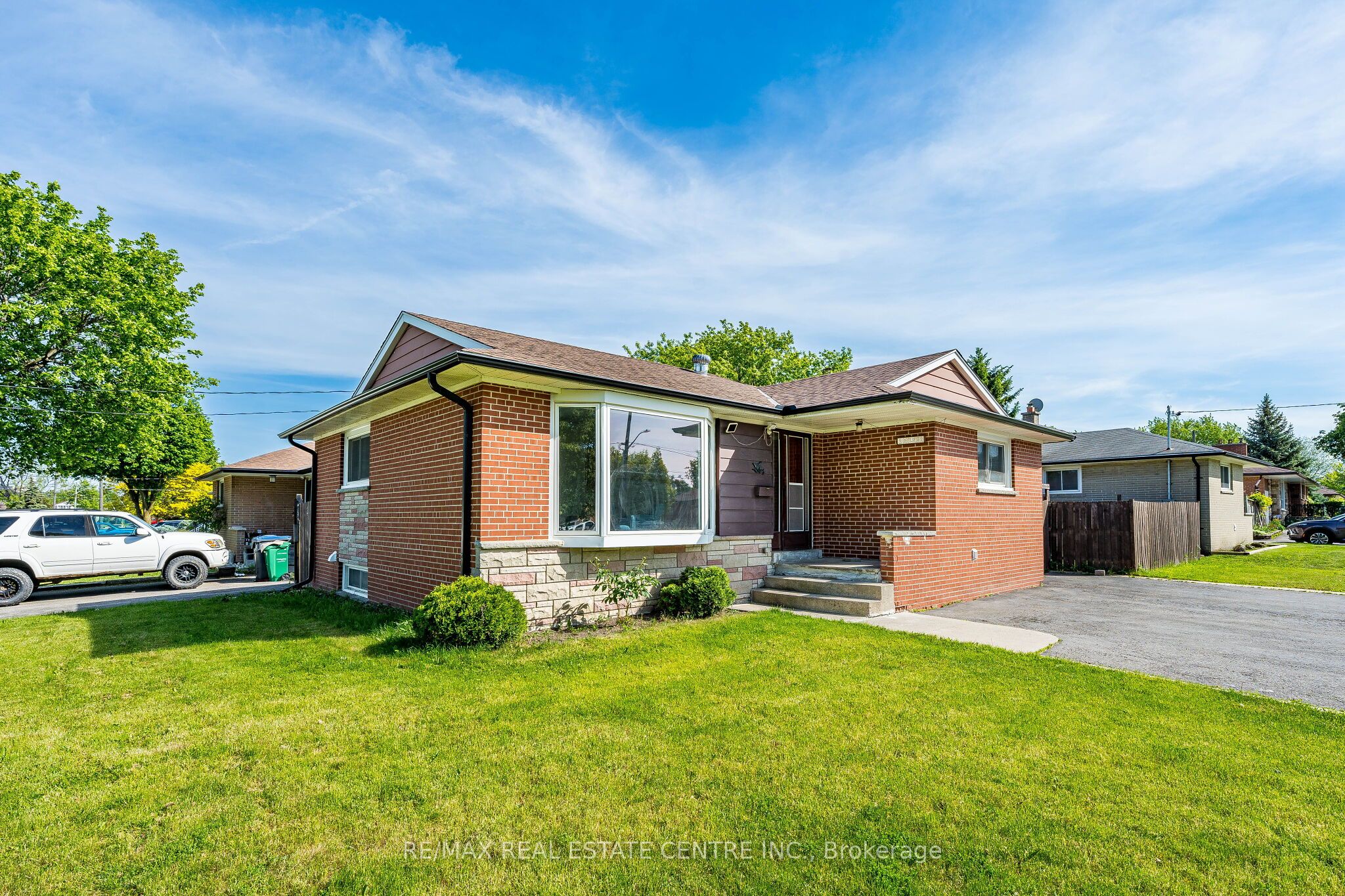Additional image 2 of 2 Milner Road, Brampton, ON, L6W 3A5