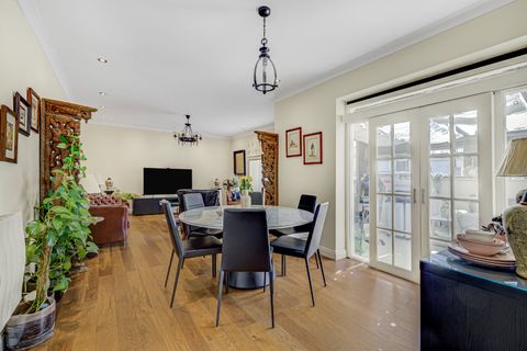 Gloucester Terrace, Bayswater, London W2