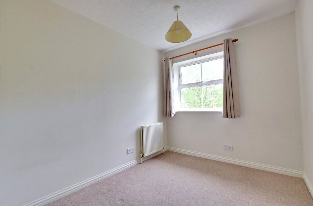 Additional image 6 of 2 bed flat for saleSalters Close, Rickmansworth, Hertfordshire WD3