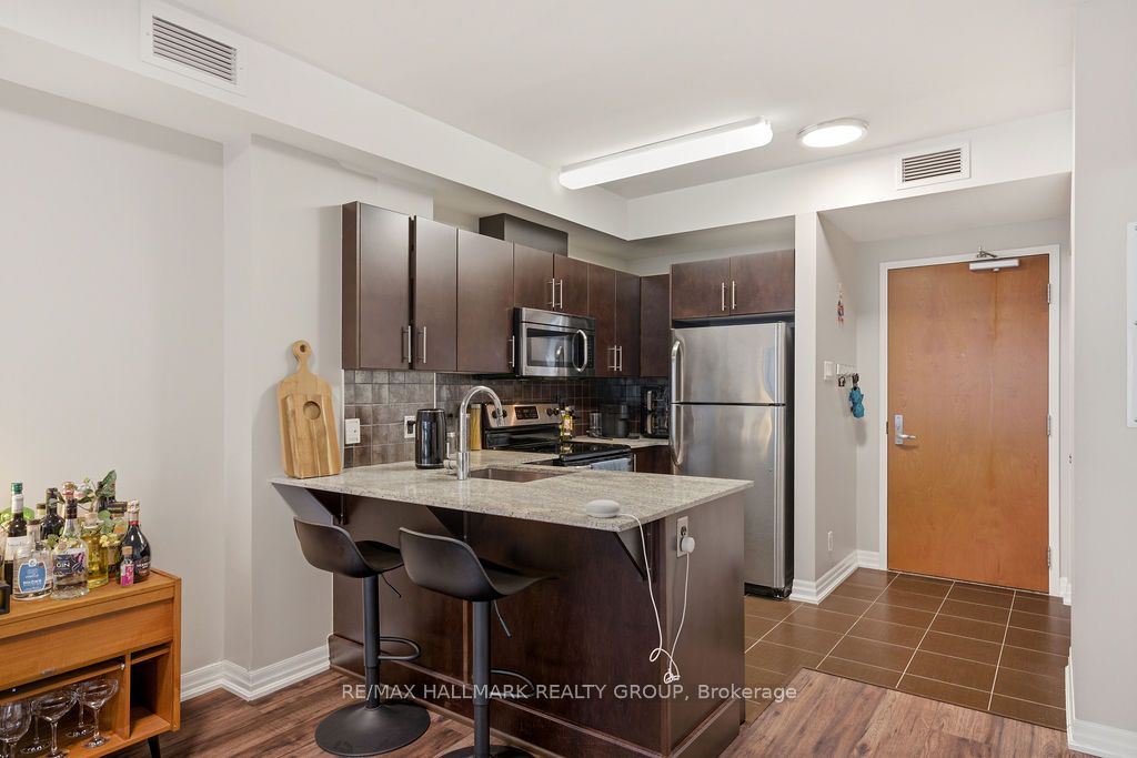 Additional image 2 of 1406-242 Rideau Street, Ottawa, ON, K1N 0B7