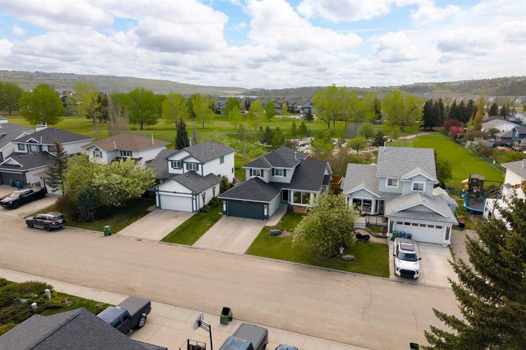 53 Riverview Close, Cochrane, AB, T4C 1K7 photo 3
