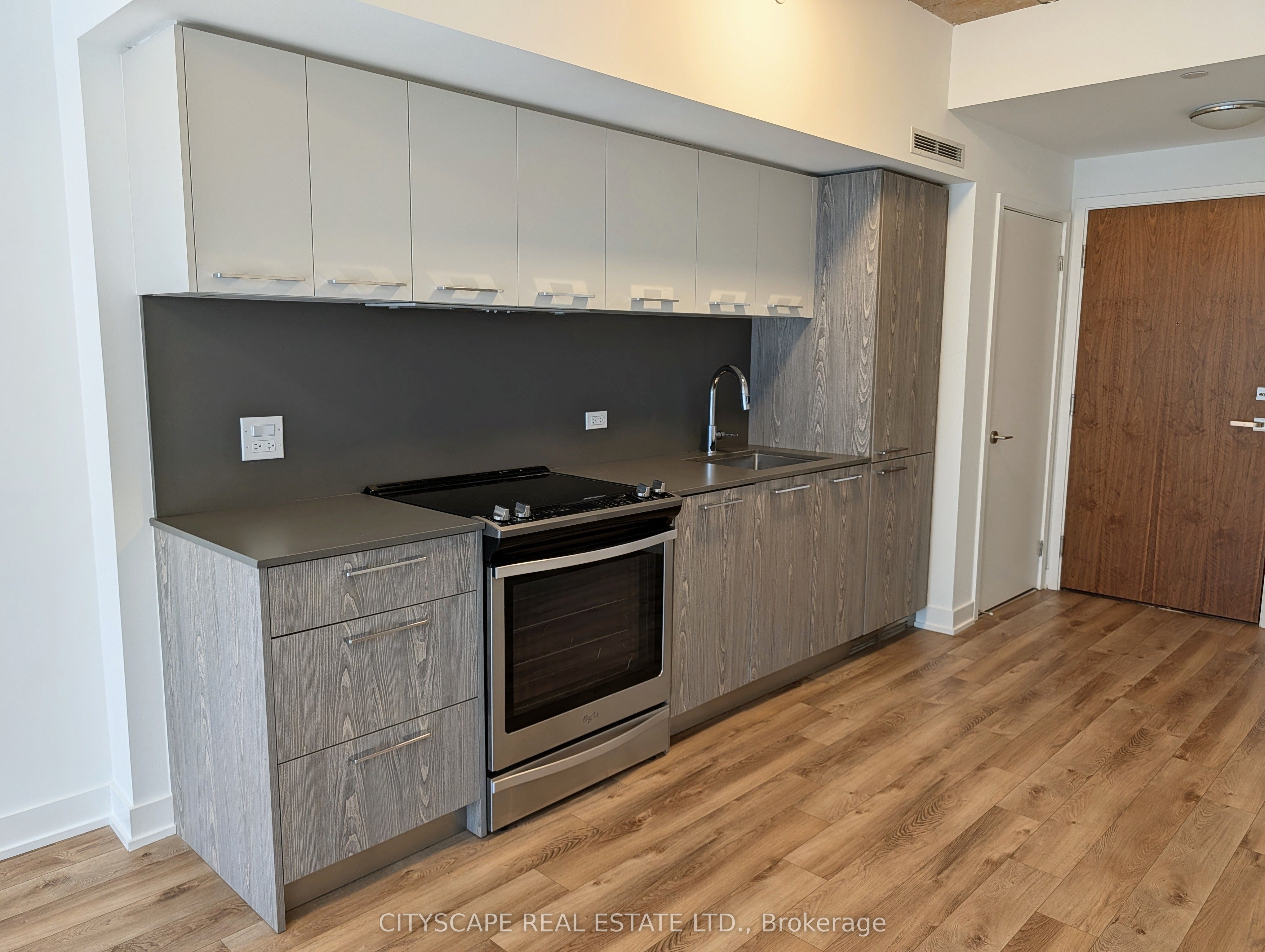 514-30 Baseball Place, Toronto, ON, M4M 0E8 photo 4