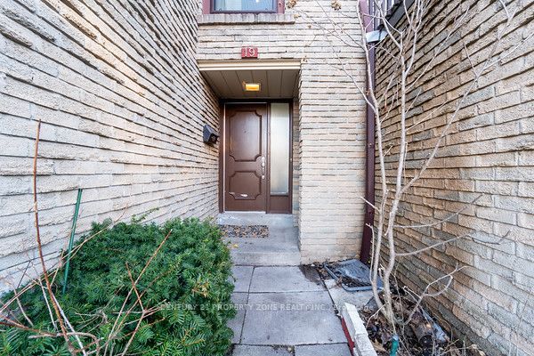 Additional image 2 of 19-6860 Glen Erin Drive W, Mississauga, ON, L5N 2E1