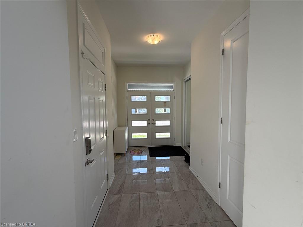 18 Dolucci Crescent, Brampton, ON, L7A 5E9 photo 4