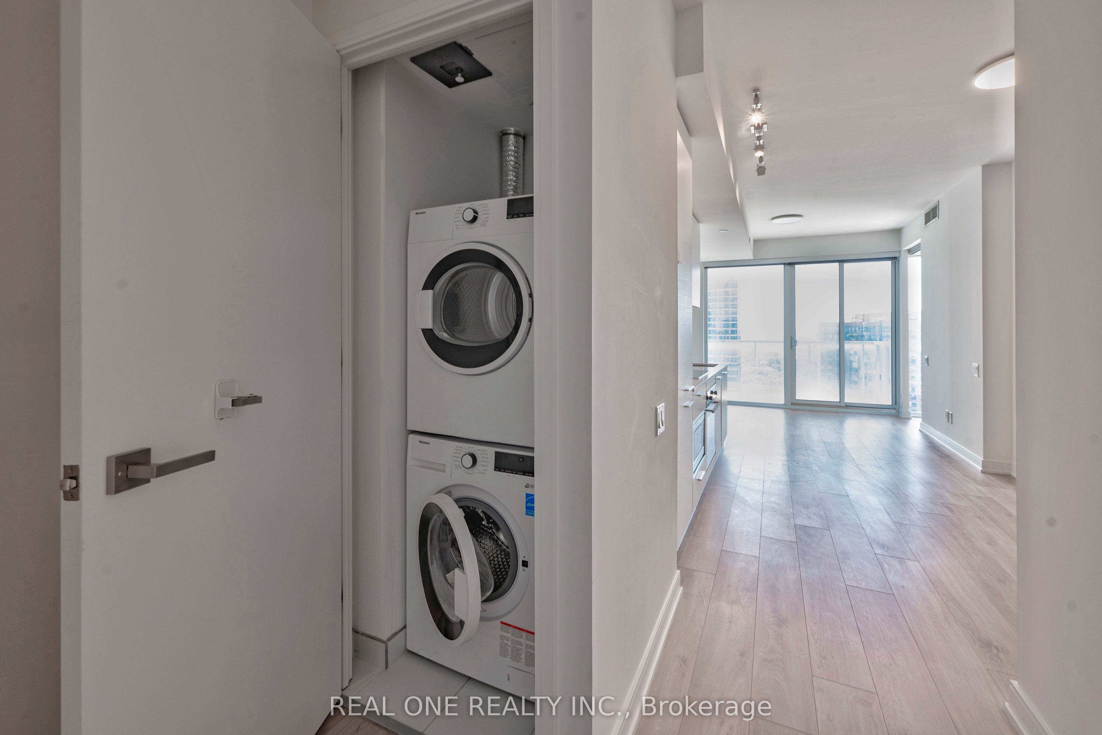 Additional image 5 of 2913-3 Gloucester Street, Toronto, ON, M4Y 0C6