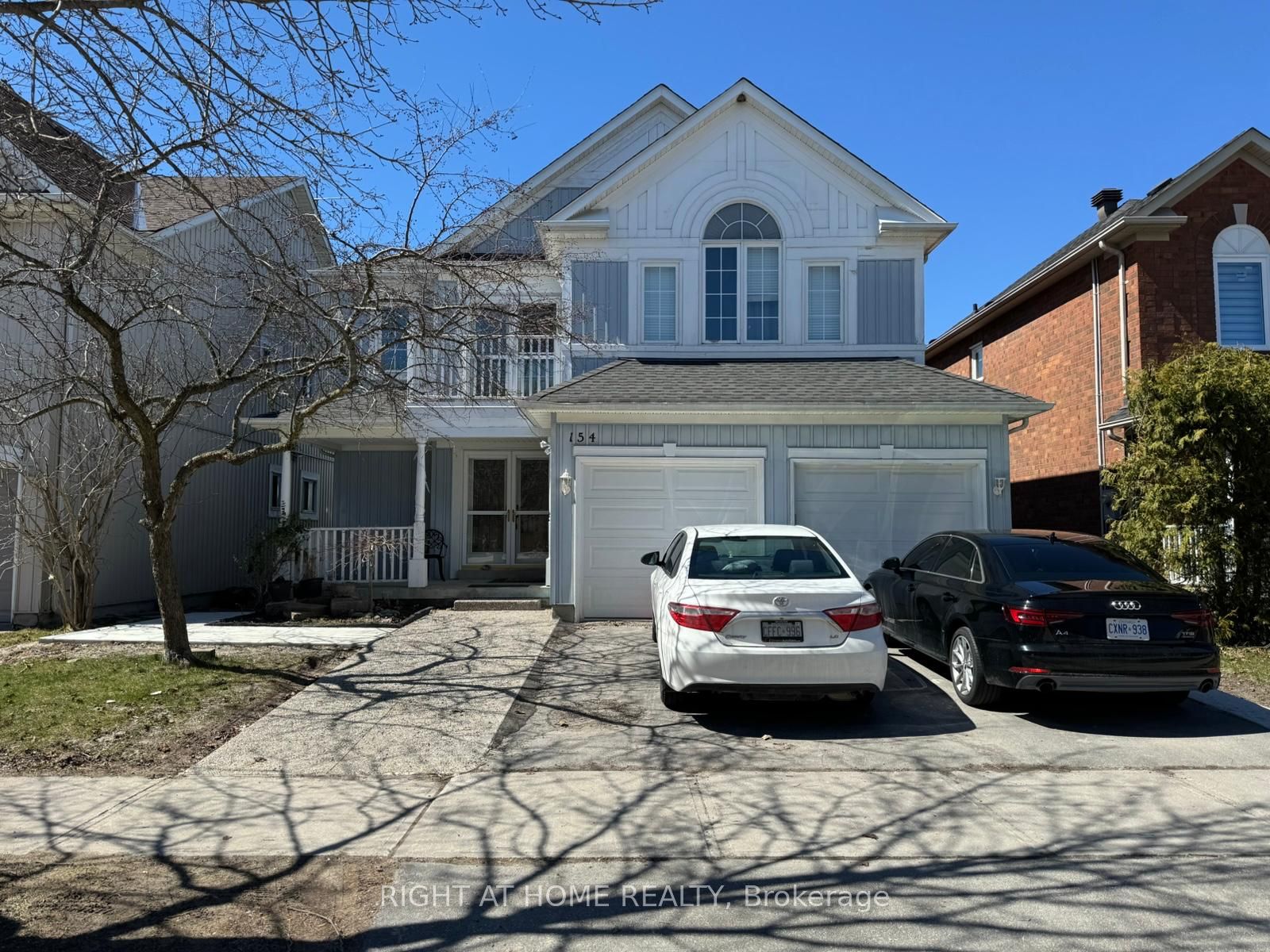 154 Hollandview Trail, Aurora, ON, L4G 7J2
