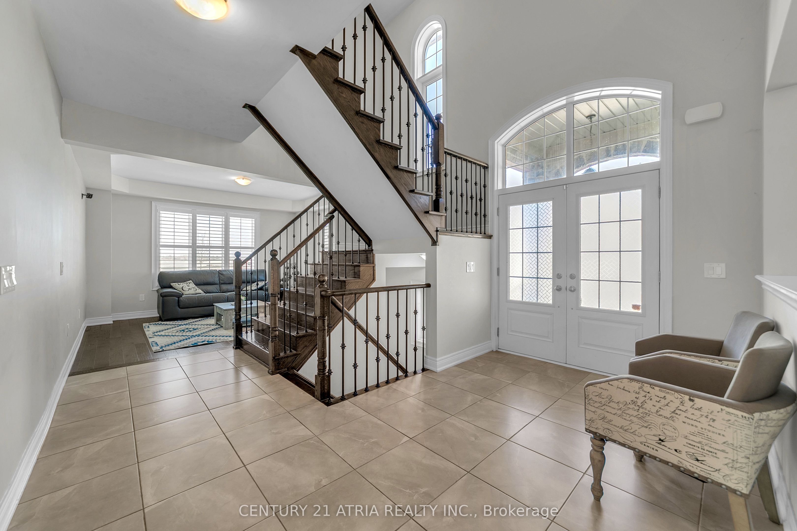 147 Joe Dales Drive, Georgina, ON, L4P 3E9 photo 3