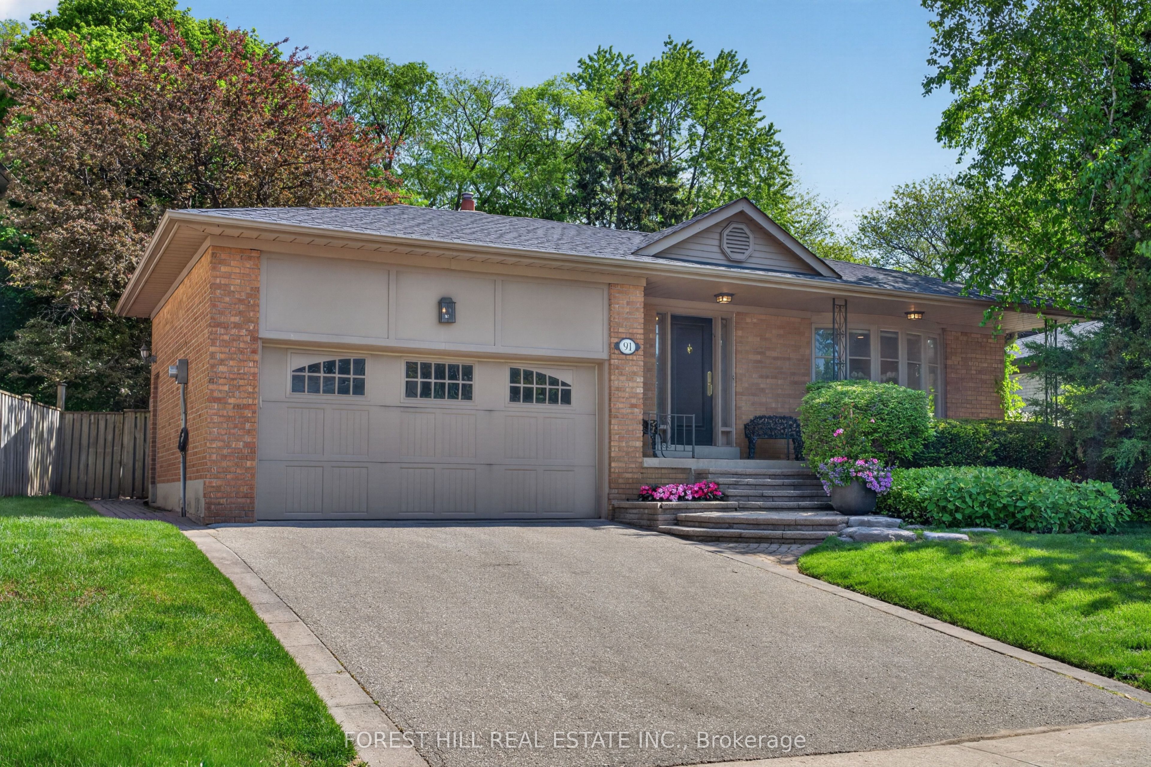 91 Montressor Drive, Toronto, ON, M2P 1Z3