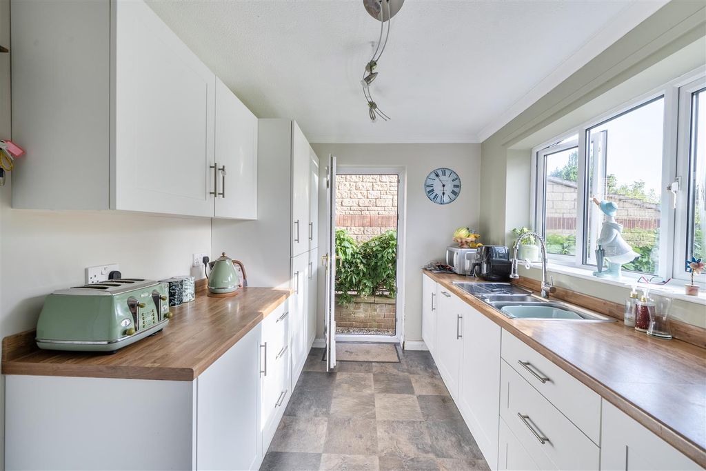 Additional image 4 of 4 bed detached house for saleBeaufort Avenue, Midsomer Norton, Radstock BA3